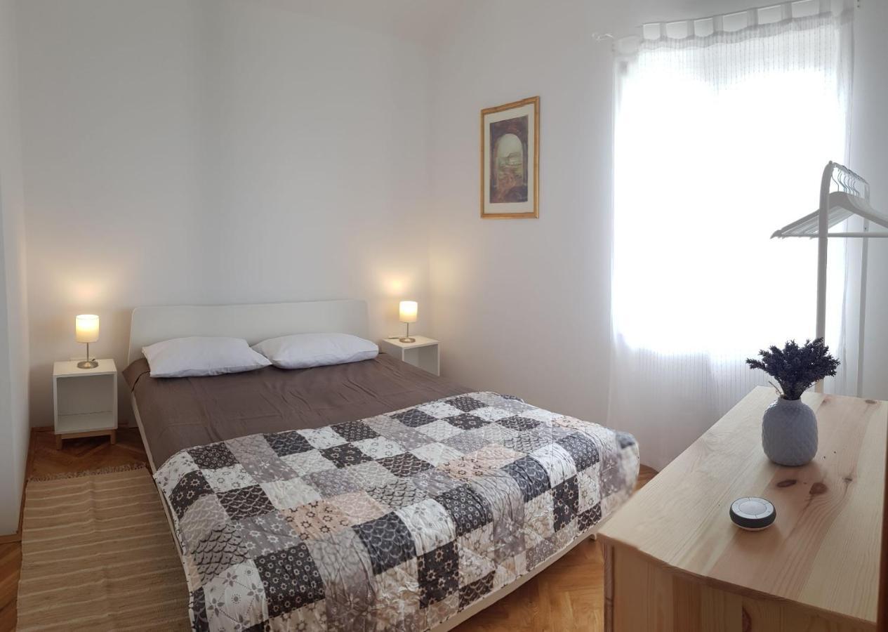Mitra Apartments Malinska Ngoại thất bức ảnh