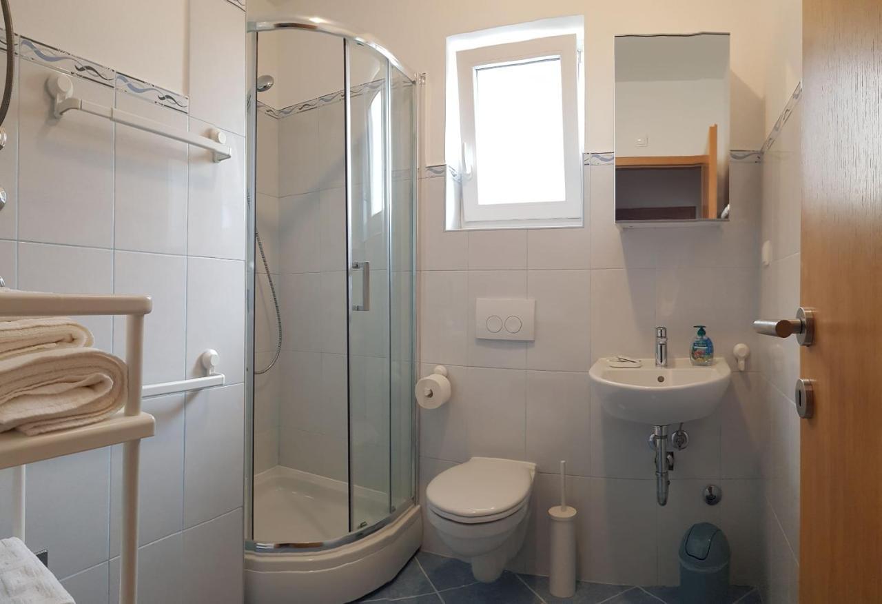 Mitra Apartments Malinska Ngoại thất bức ảnh