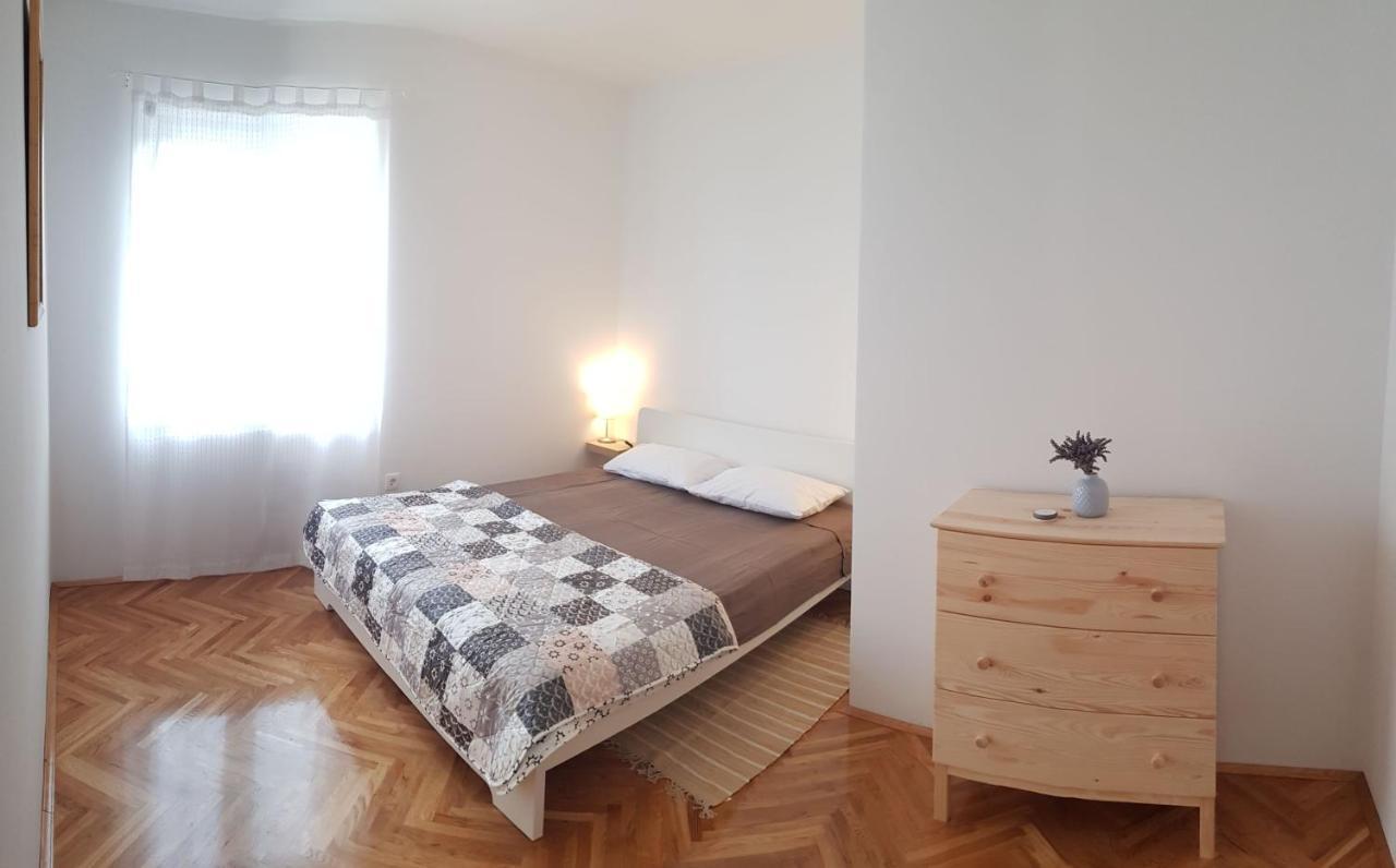 Mitra Apartments Malinska Ngoại thất bức ảnh